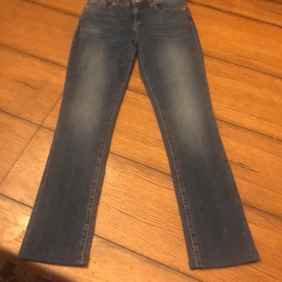 Jones New York Signature Madison Slim Jeans stretch size 2 denim faded - Picture 14 of 15